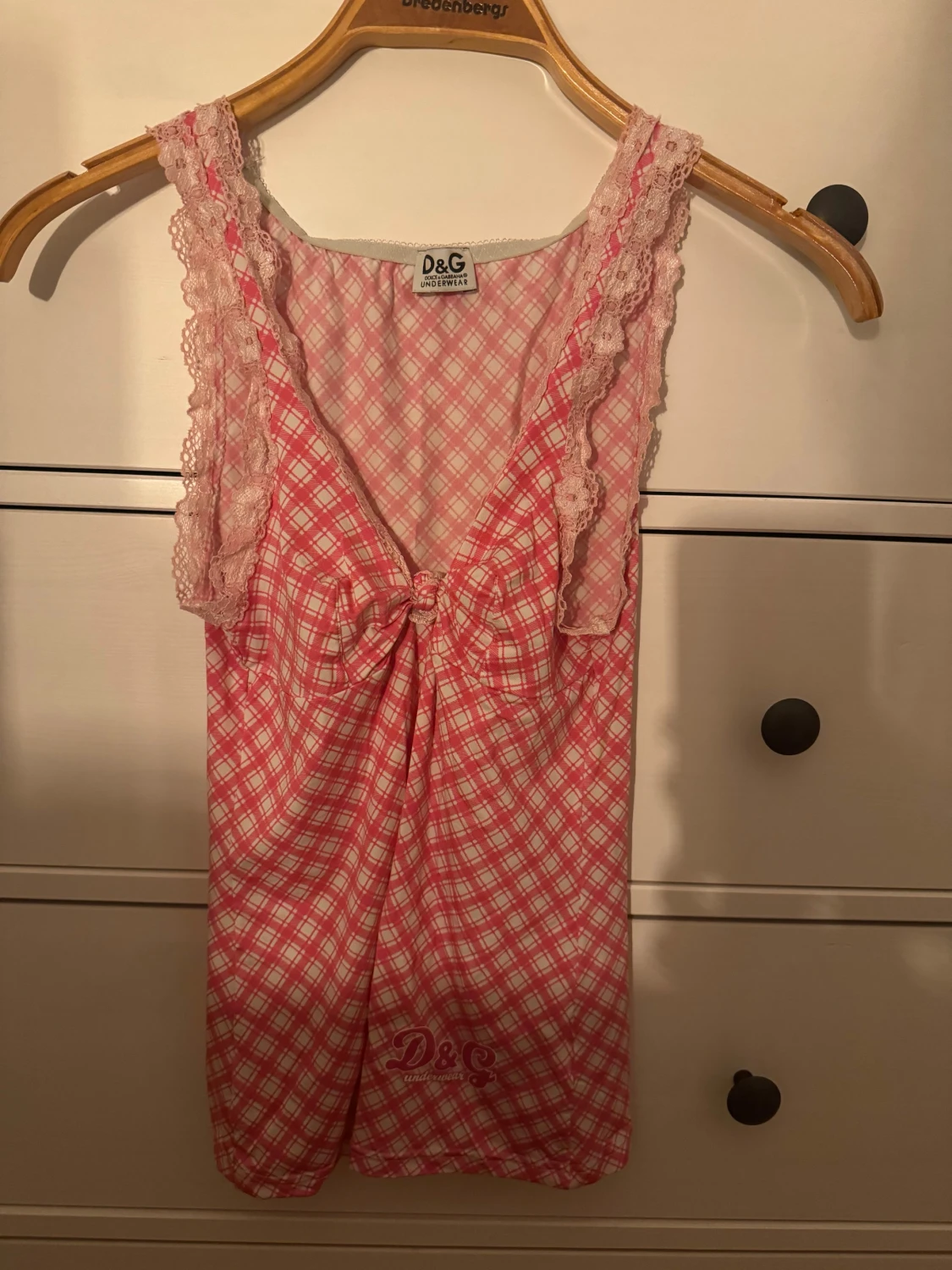 Rutig rosa linnetopp från D&G