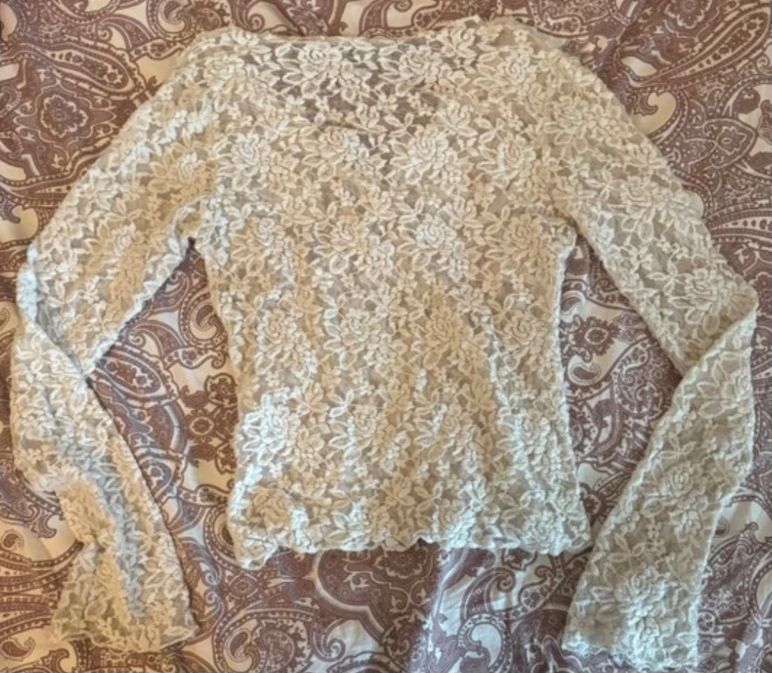 Vit spetsblus från Gina Tricot - 2