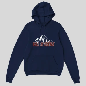 MTskiwear Hoodie  - Perfekt för dagar i backen, gjord för dig som vill hålla värmen och se bra ut. Våra hoodies kombinerar mjuk komfort med en clean design som funkar överallt, från afterski och Val d’Isère-resor till hemmafesten eller vardagsfitten. ❄️