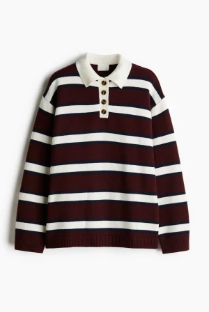 Randig vinröd pikétröja med knappar - Helt ny men kommer ej till användning