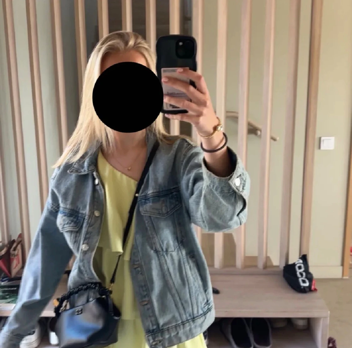 Gul volangklänning oneshoulder - 1