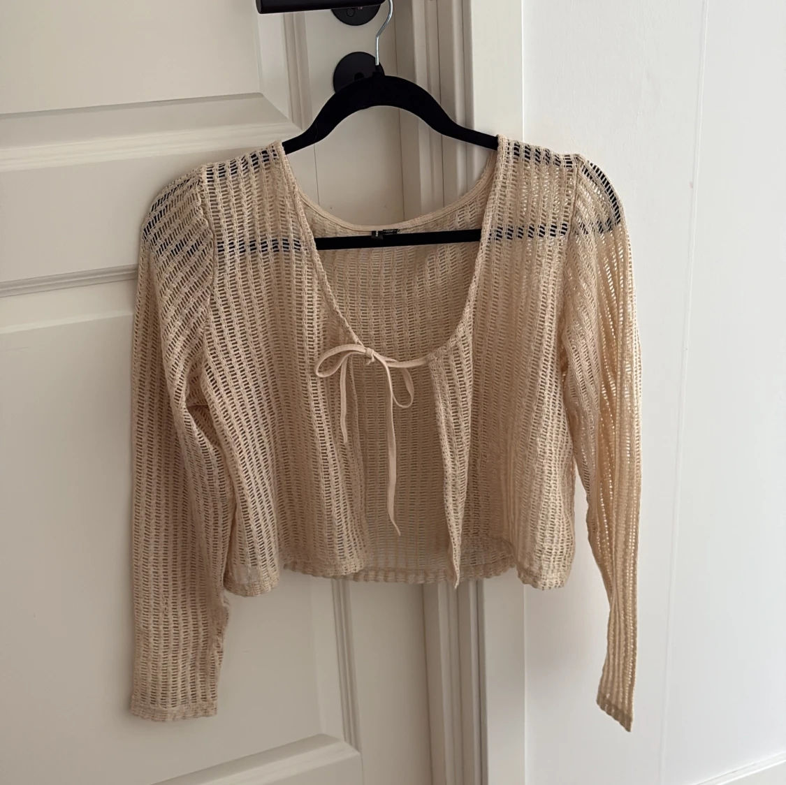 Beige mesh blus från Vero Moda