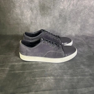 Lanvin toecap sneaker - Mycket fint skick | Size uk 9 passar 43 | fraktar spårbart inom 24 timmar |  för att köpa klicka ” köp nu” | vid frågor skriv ett meddelande |