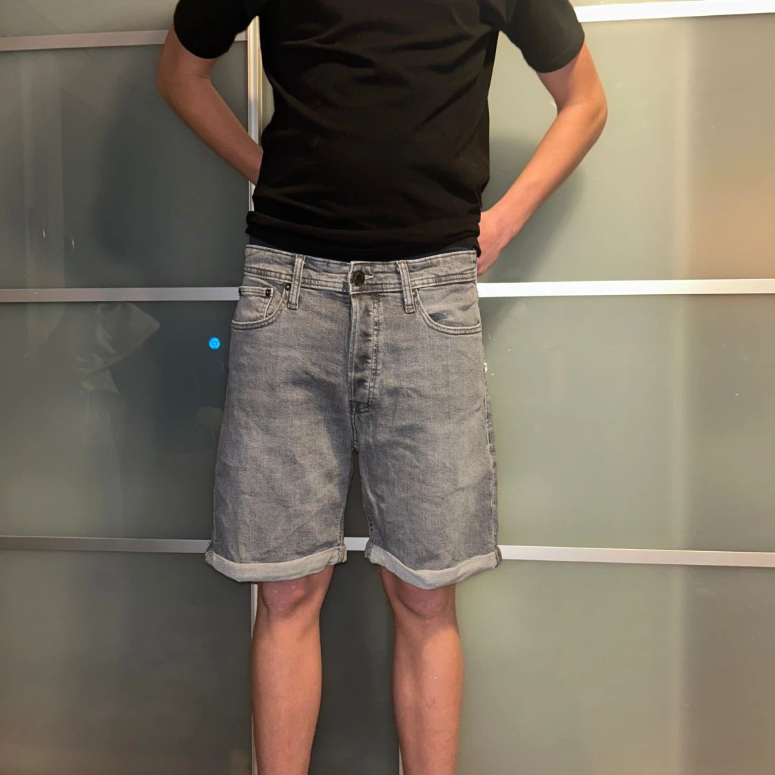 Grå jeansshorts från Jack & Jones