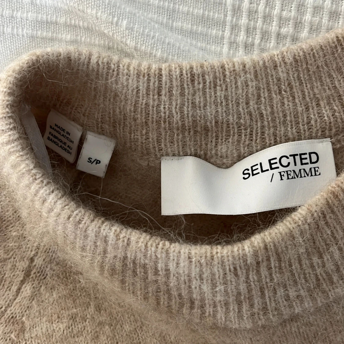 Beige stickad tröja från Selected Femme - 2