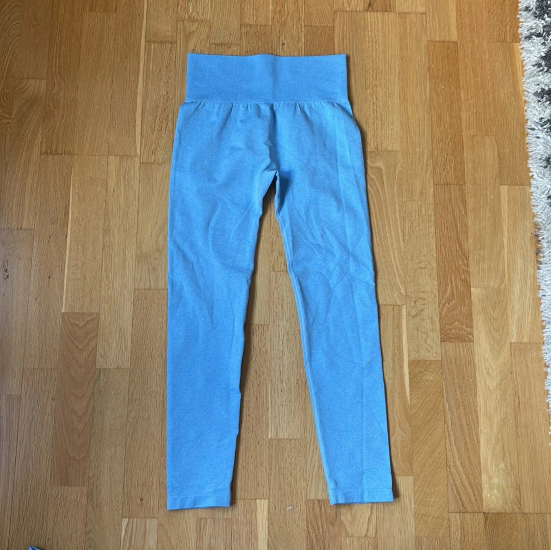 ljusblått träningsset S - 90