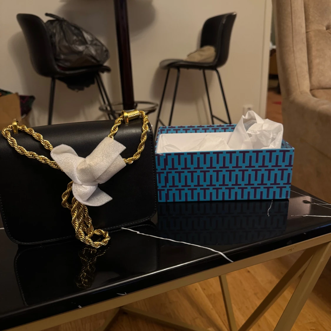 Svart axelväska från Tory Burch - 1