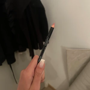 Nyx läppenna - I färgen natural