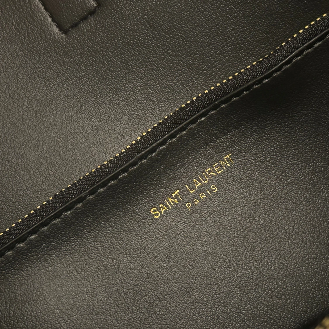 Stor och rymlig väska  - 2