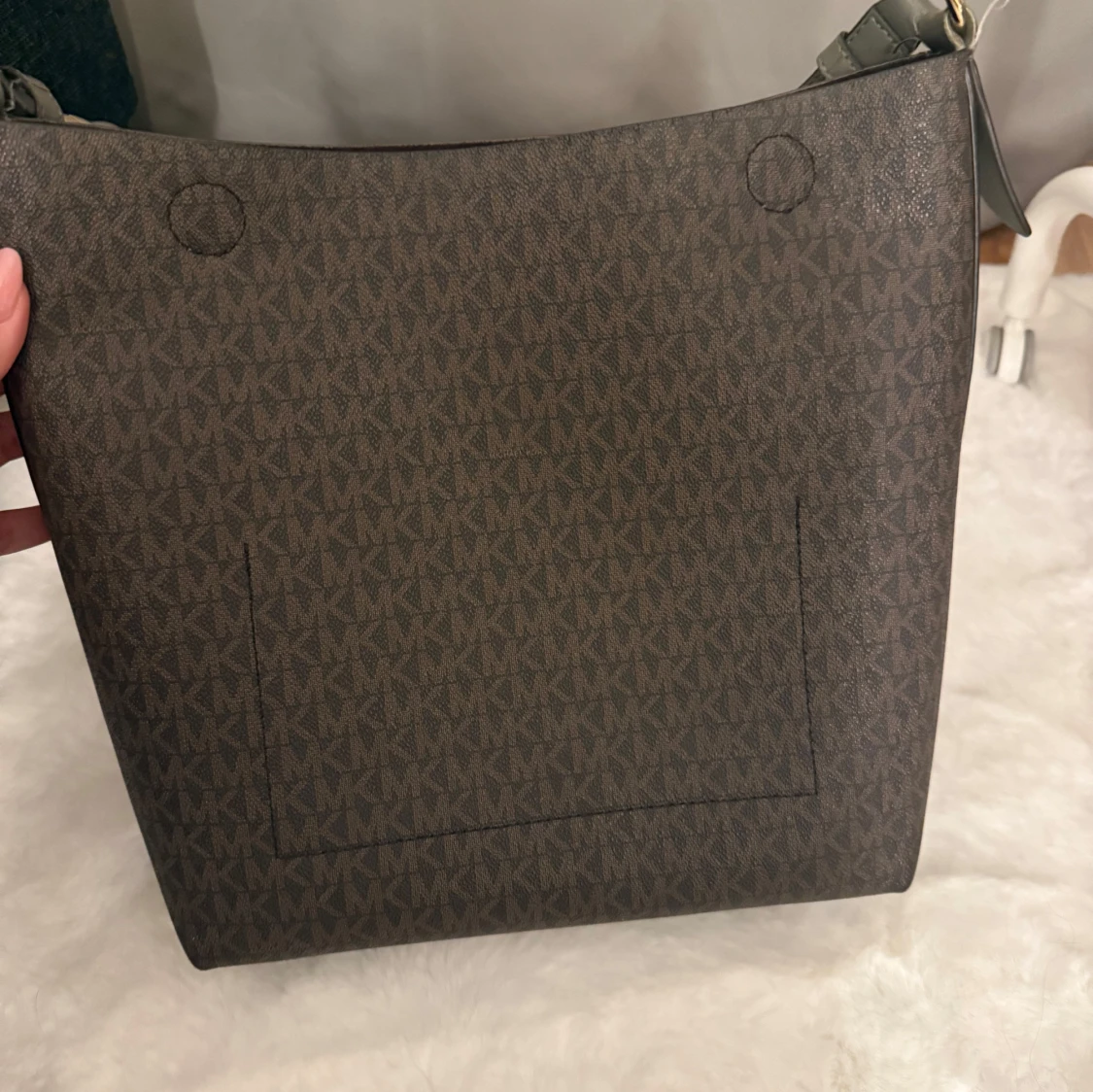 Brun axelväska från Michael Kors - 2