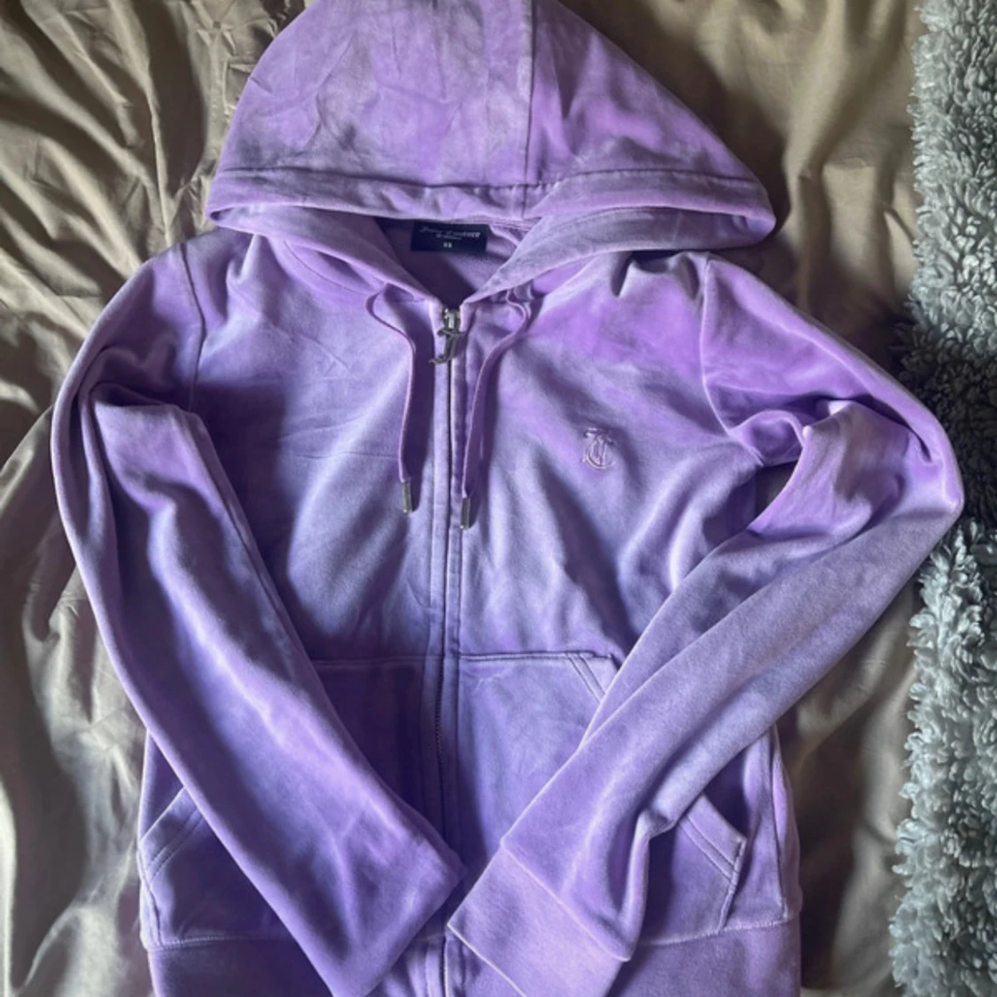 Lila juicy couture tröja 