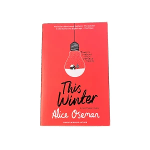 alice oseman böcker (6 stycken) - 6 stycken böcker skrivna av alice oseman (this winter, nick and charlie, solitaire, loveless, i was born for this, radio silence) | språk: engelska | nypris tillsammans var 954kr | skriv gärna till mig om du har några frågor <3