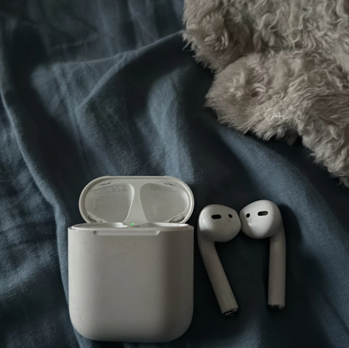 Apple AirPods 2 - 3