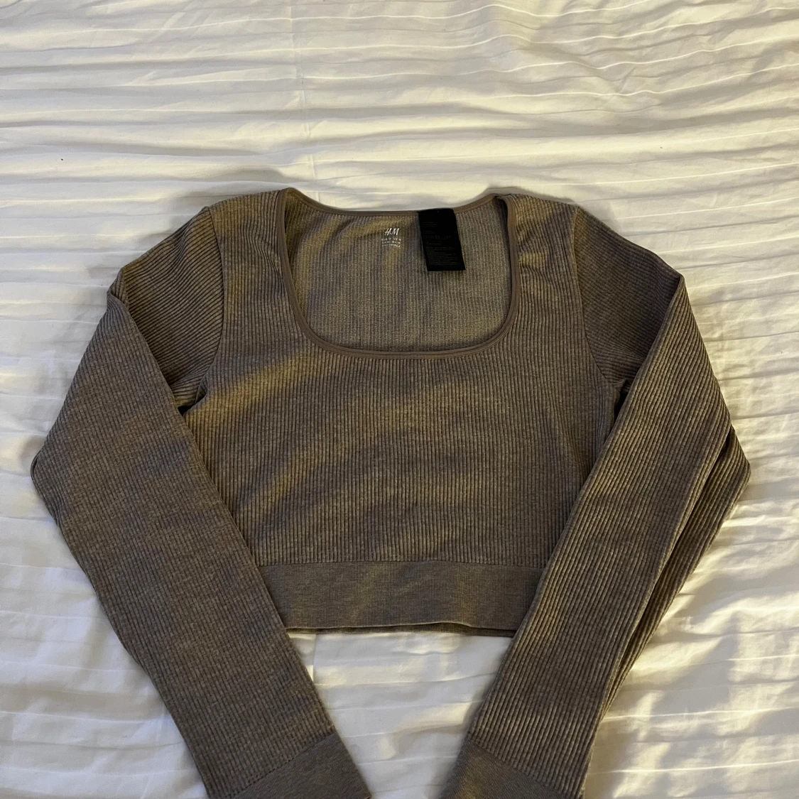 Ribbad croppad topp från H&M - 1