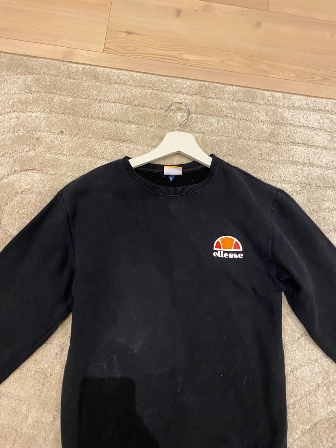 Svart sweatshirt från Ellesse - 2