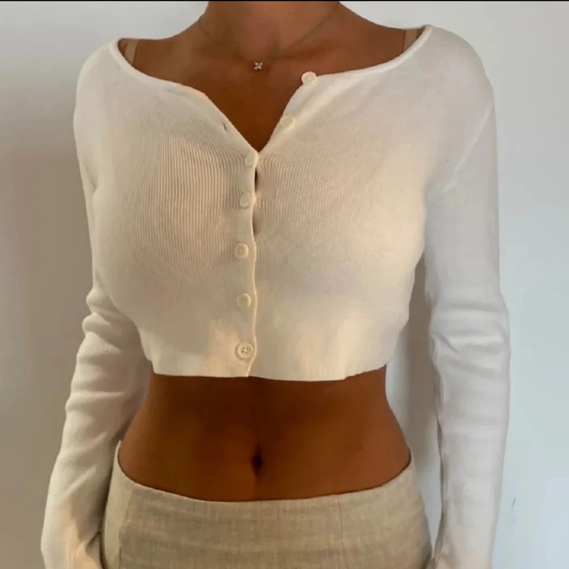 Vit croppad topp från Brandy Melville