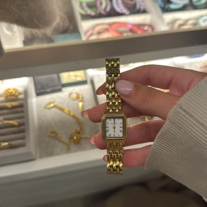 Mockberg klocka 💖 - Typ aldrig använd klocka från mockberg 💖💖 Super skick och så fin🥰🥰