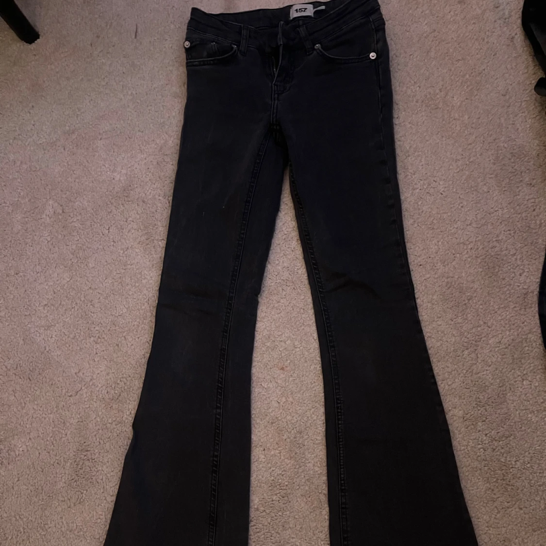 Svarta bootcut jeans XXS från 157