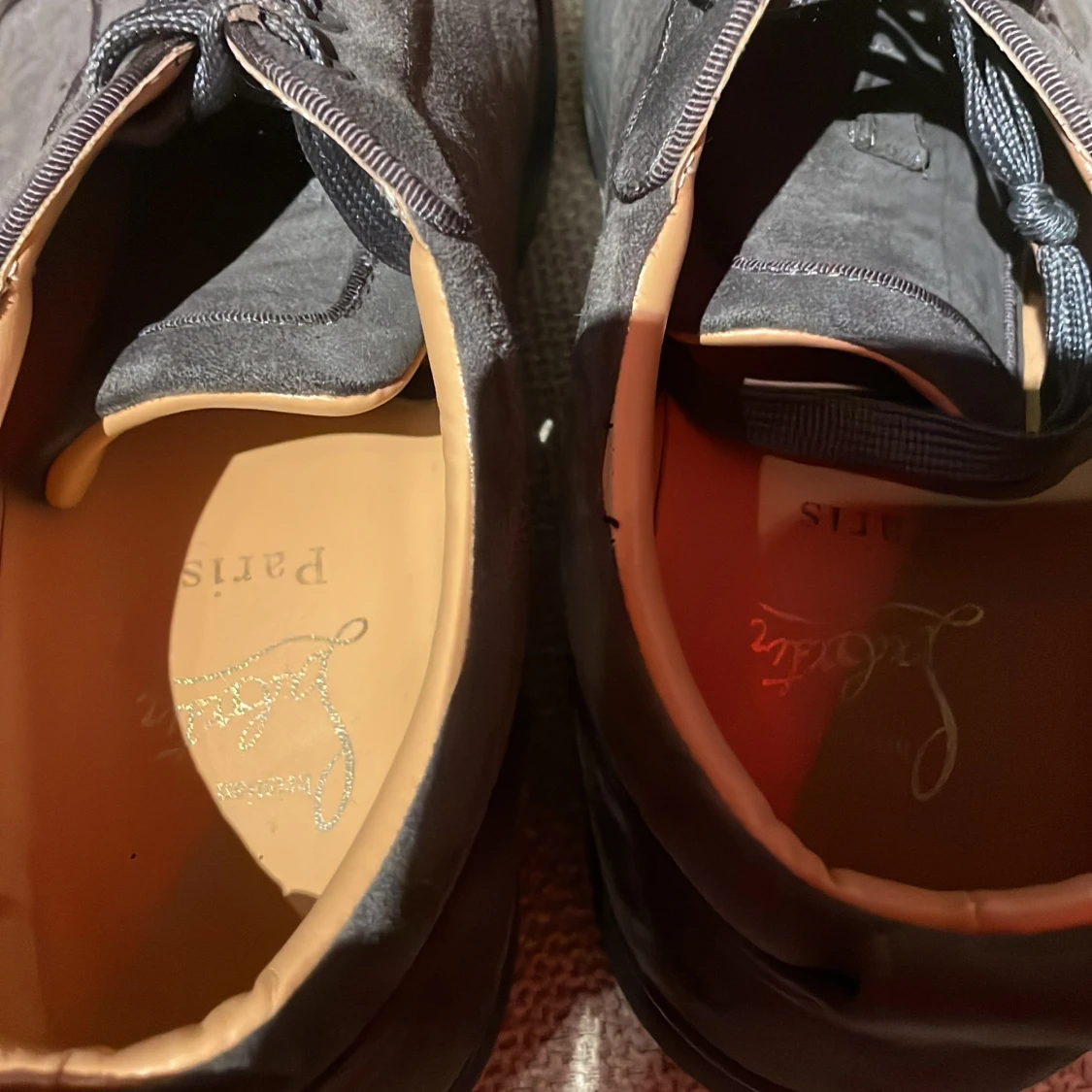 Gråa sneakers från Christian Louboutin - 2