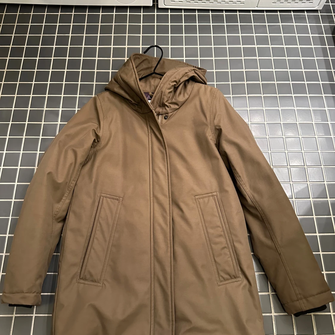 Brun vinterjacka från Elvine