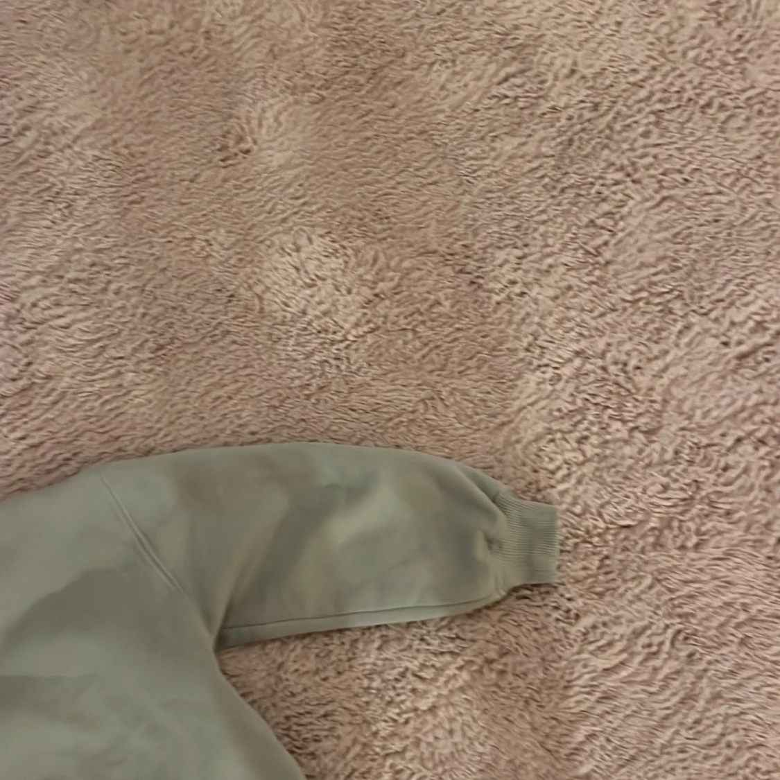 Grå/blå sweatshirt med hjärtmotiv - 2