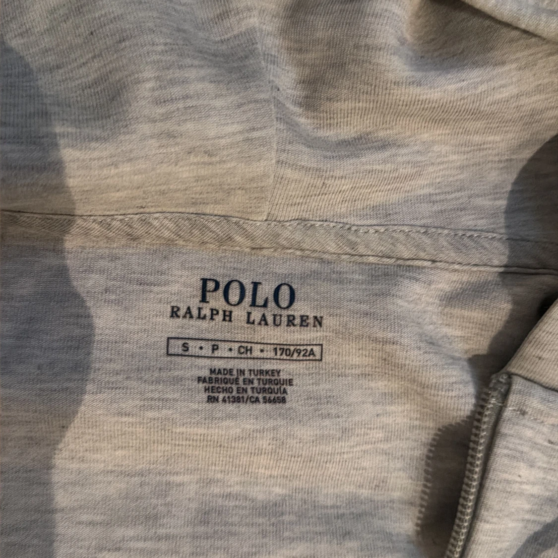 Ljusgrå hoodie från Polo Ralph Lauren - 1