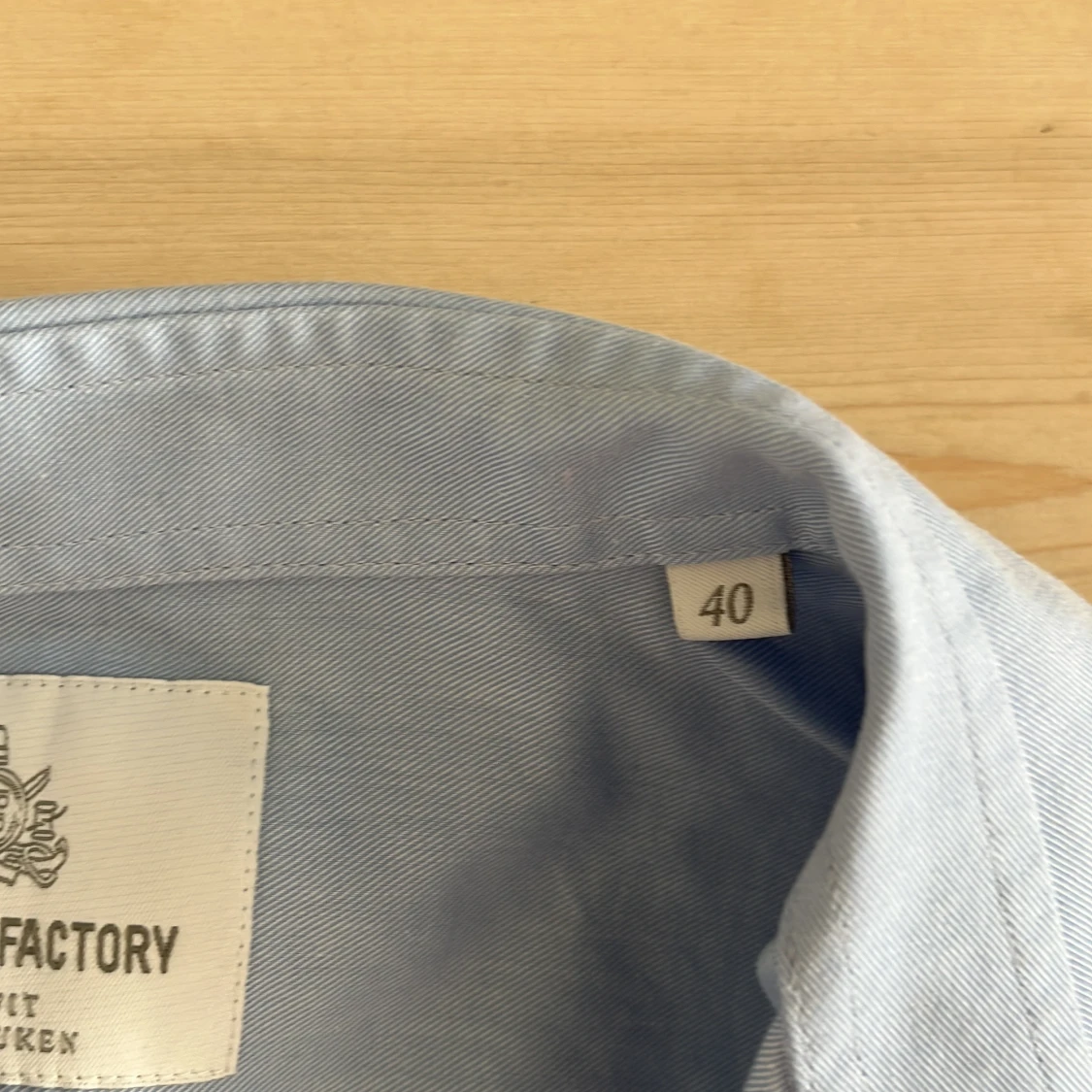 Ljusblå skjorta från The Shirt Factory - 3