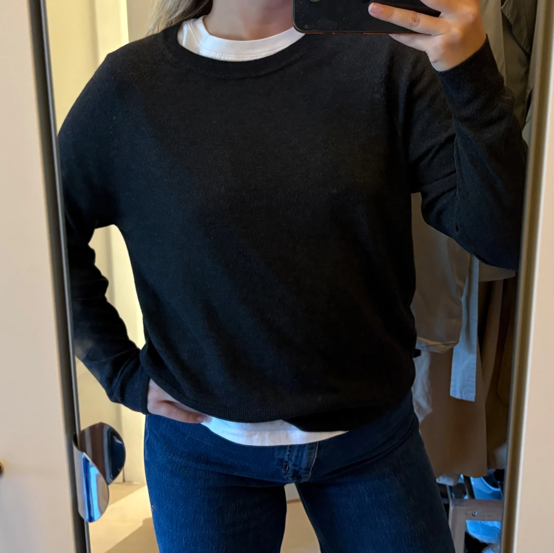 Mörkgrå tröja från Mango - 2