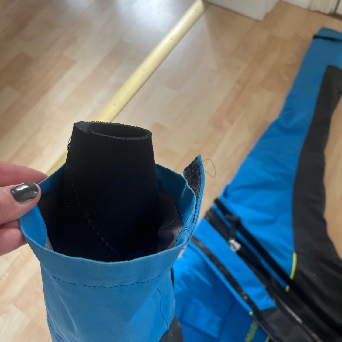 Magic Marine blå och svart torrdräkt för segling - 2