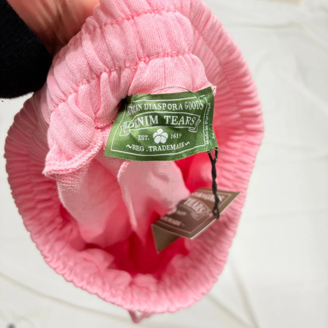 Rosa shorts från Denim Tears med blommor - 2