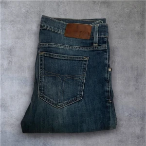 Tiger of sweden jeans  - Tiger of sweden jeans i storlek w32 L32 jeansen är i fint skick utan några defekter. Priset kan diskuteras.