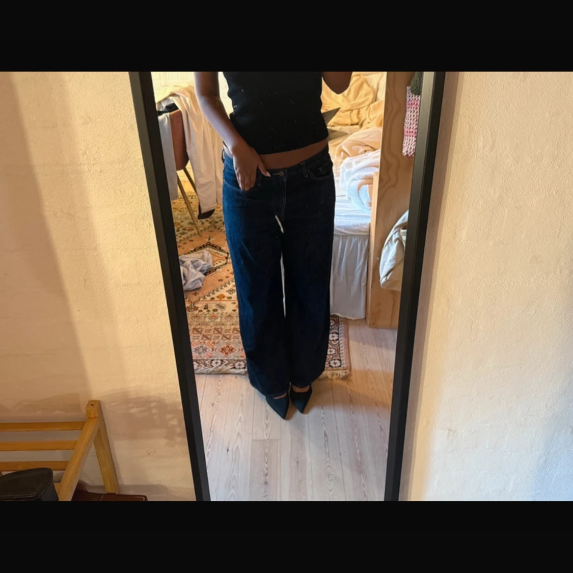 Mörkblå jeans - 1