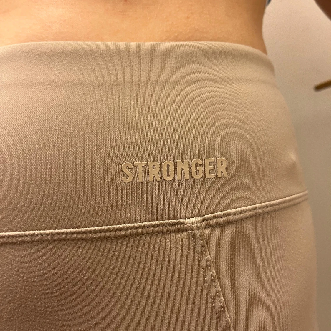 STRONGER Tights - 1