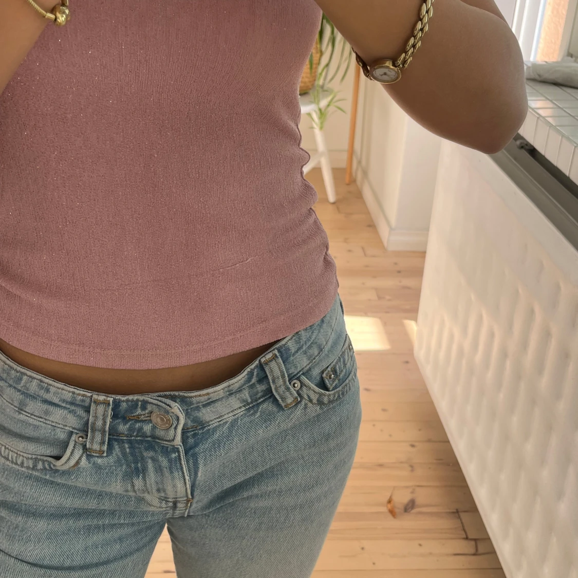 Ljusrosa ribbad linnetopp från Subdued - 2