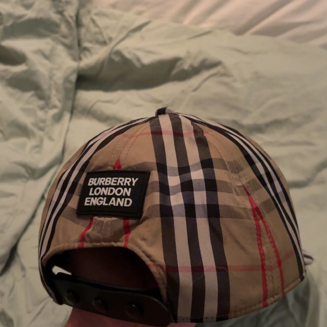 Rutig keps från Burberry - 1