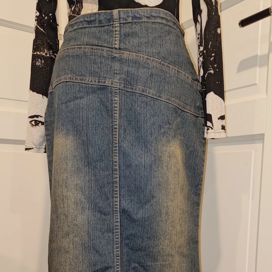 Y2k maxi jeanskjol med bälte  - 2