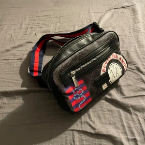 Midjeväska - Riktigt fet midjeväska i bra skick