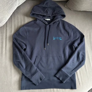 Maison Kitsuné Hoodie - Unik Maison Kitsuné | Storlek: XS | Nypris: ca 3000kr | Priset ej hugget i sten