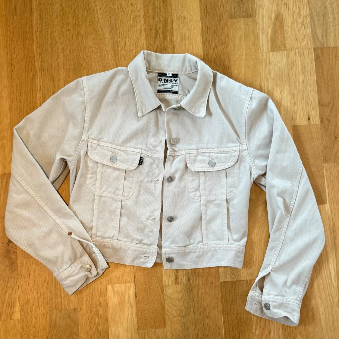 Beige jeansjacka från ONLY - 4