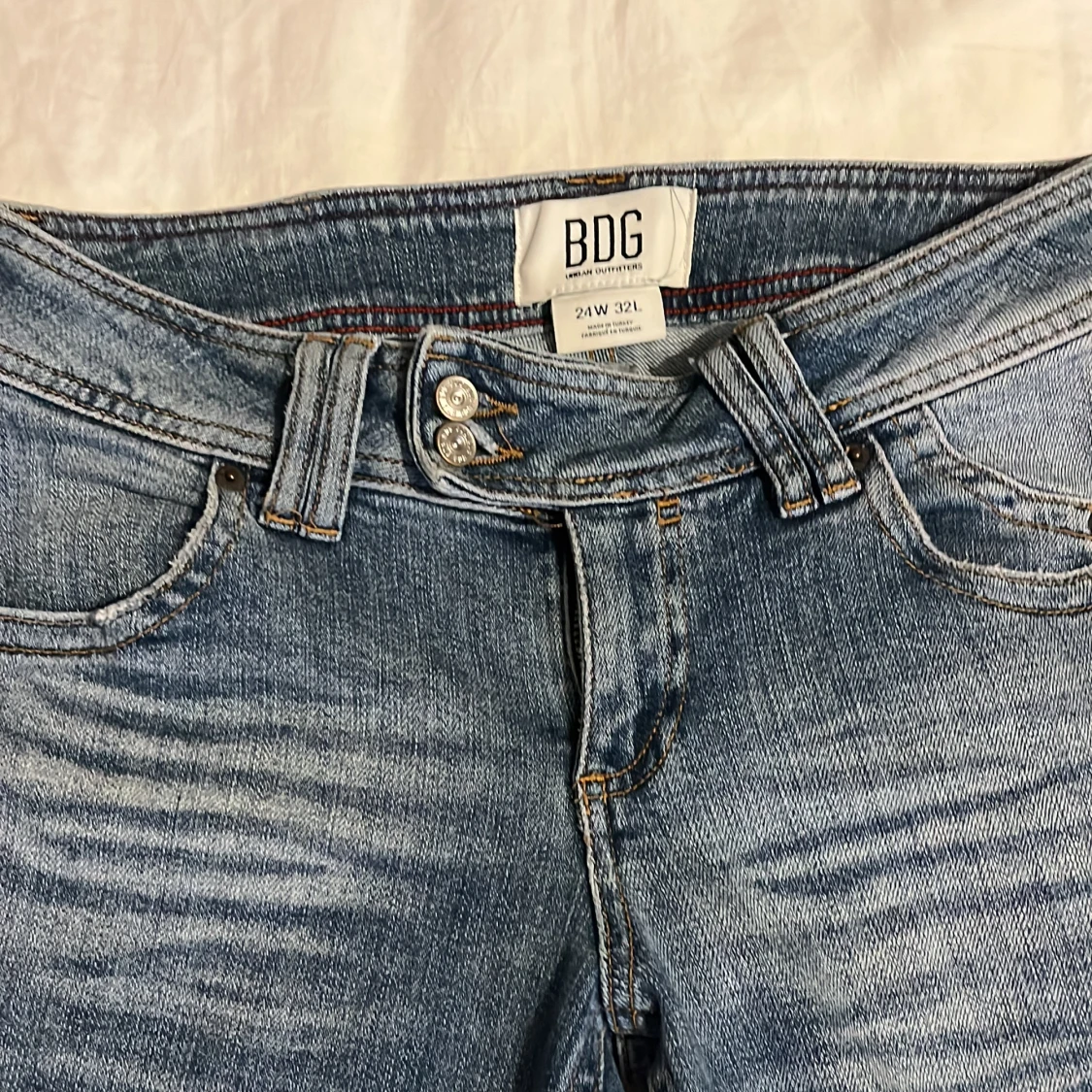 Blå bootcut jeans från BDG - 2