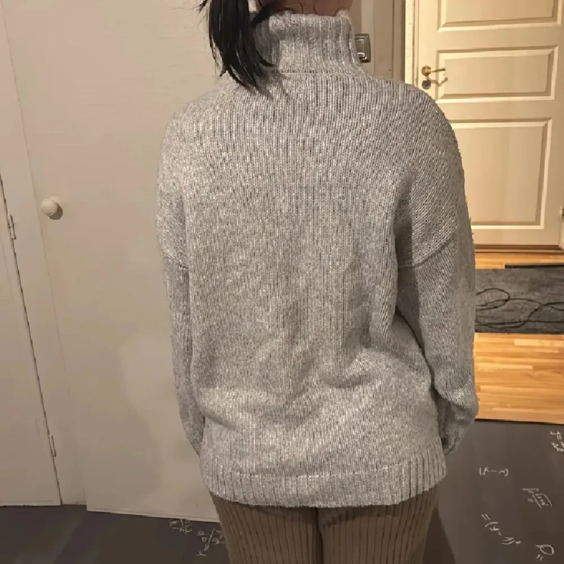 Grå polotröja från ASOS DESIGN - 2