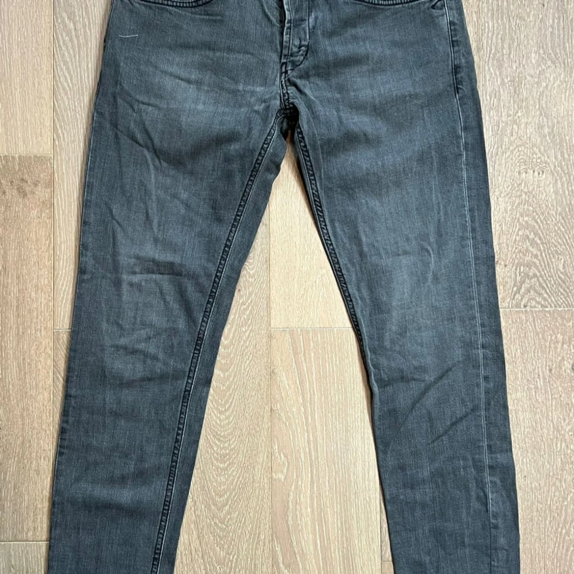 Grå jeans från Dondup, stl 34
