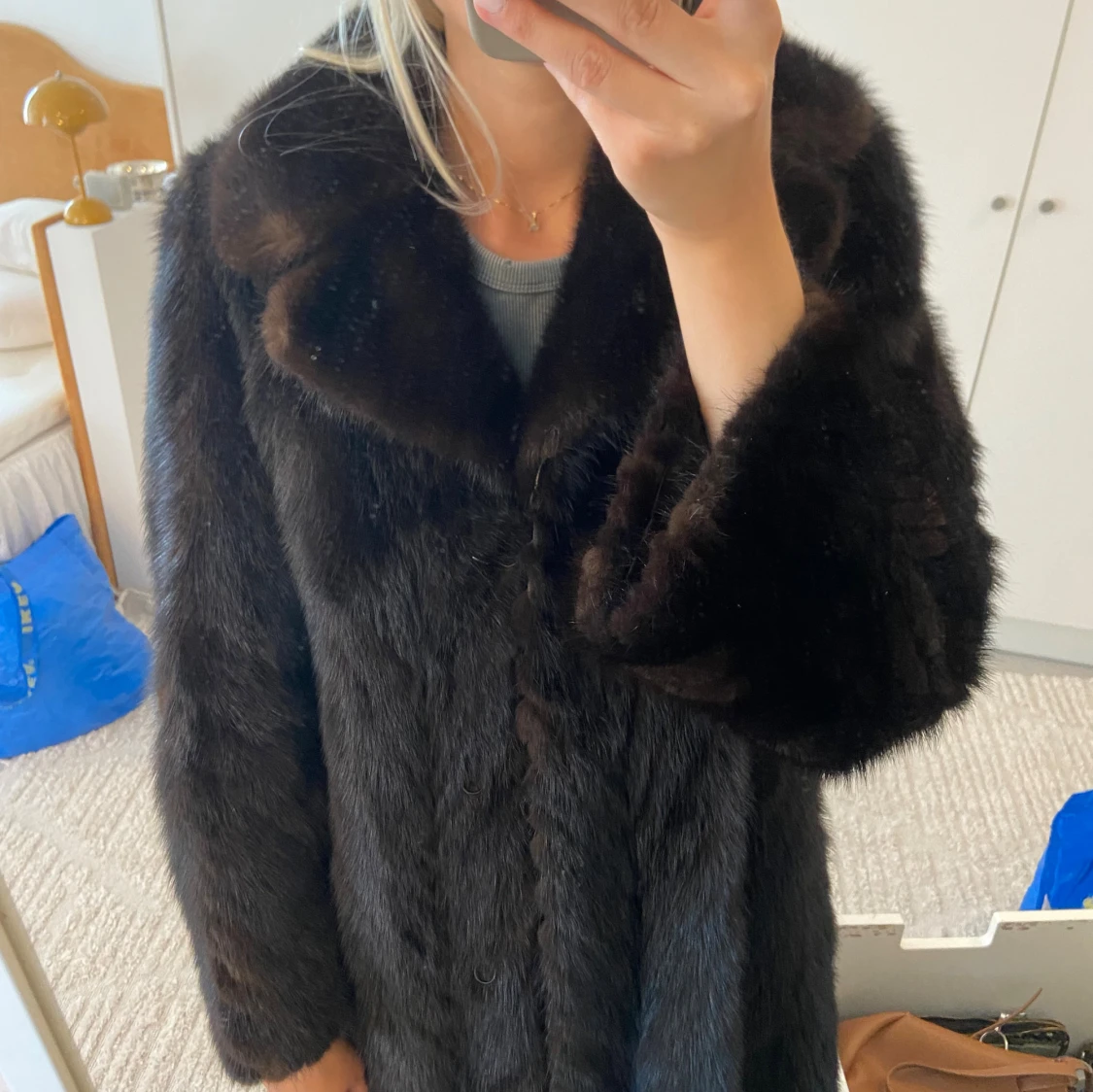 Lång pälsjacka i äkta minkpäls - 1