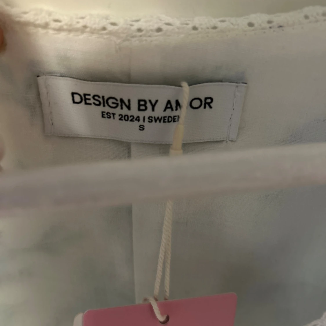 Blommig kortklänning från Design by Amor - 2