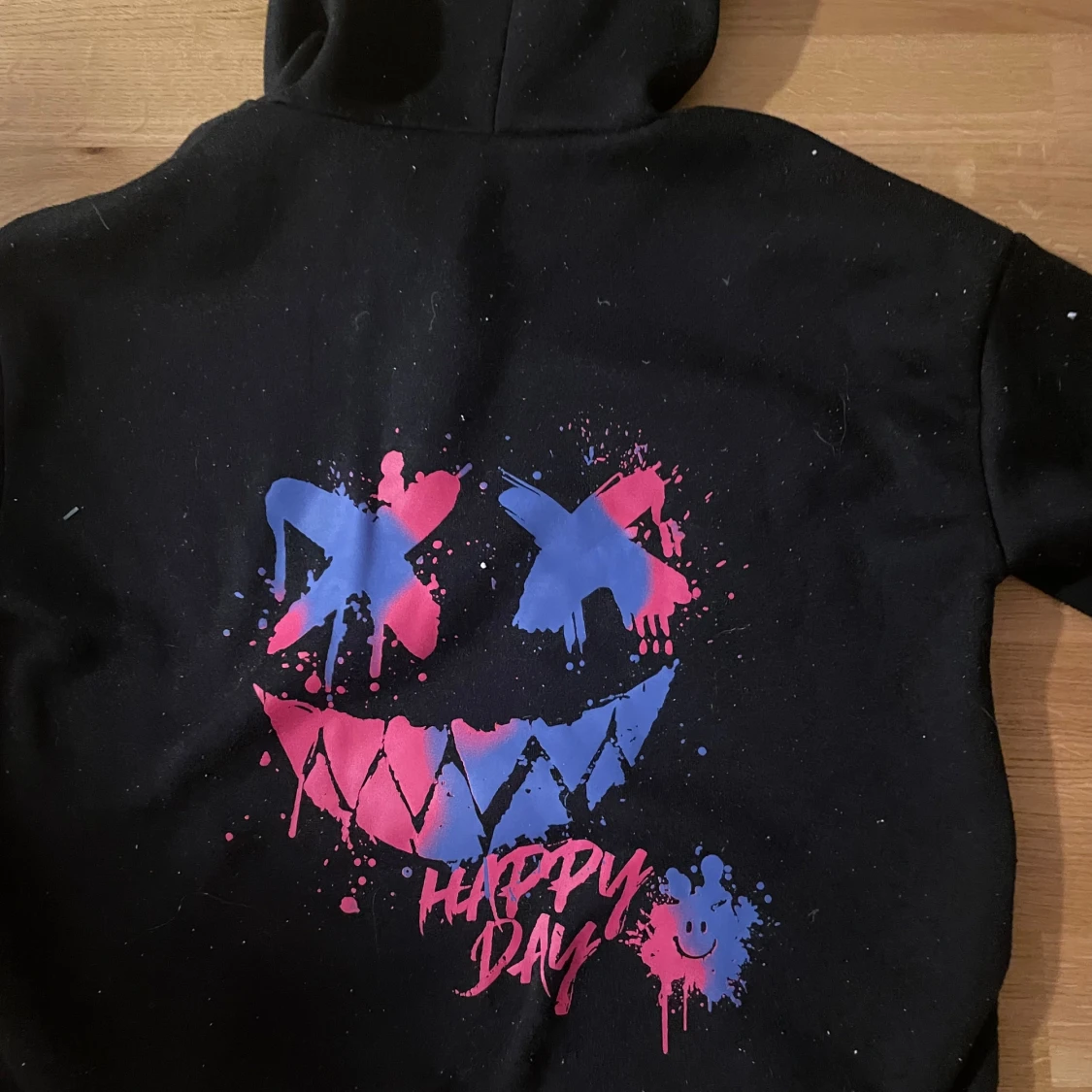 Svart hoodie Happy Day - 3