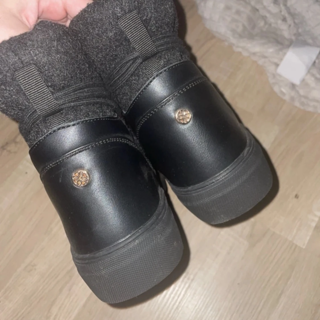 Svarta moon boots från Anna Field - 2