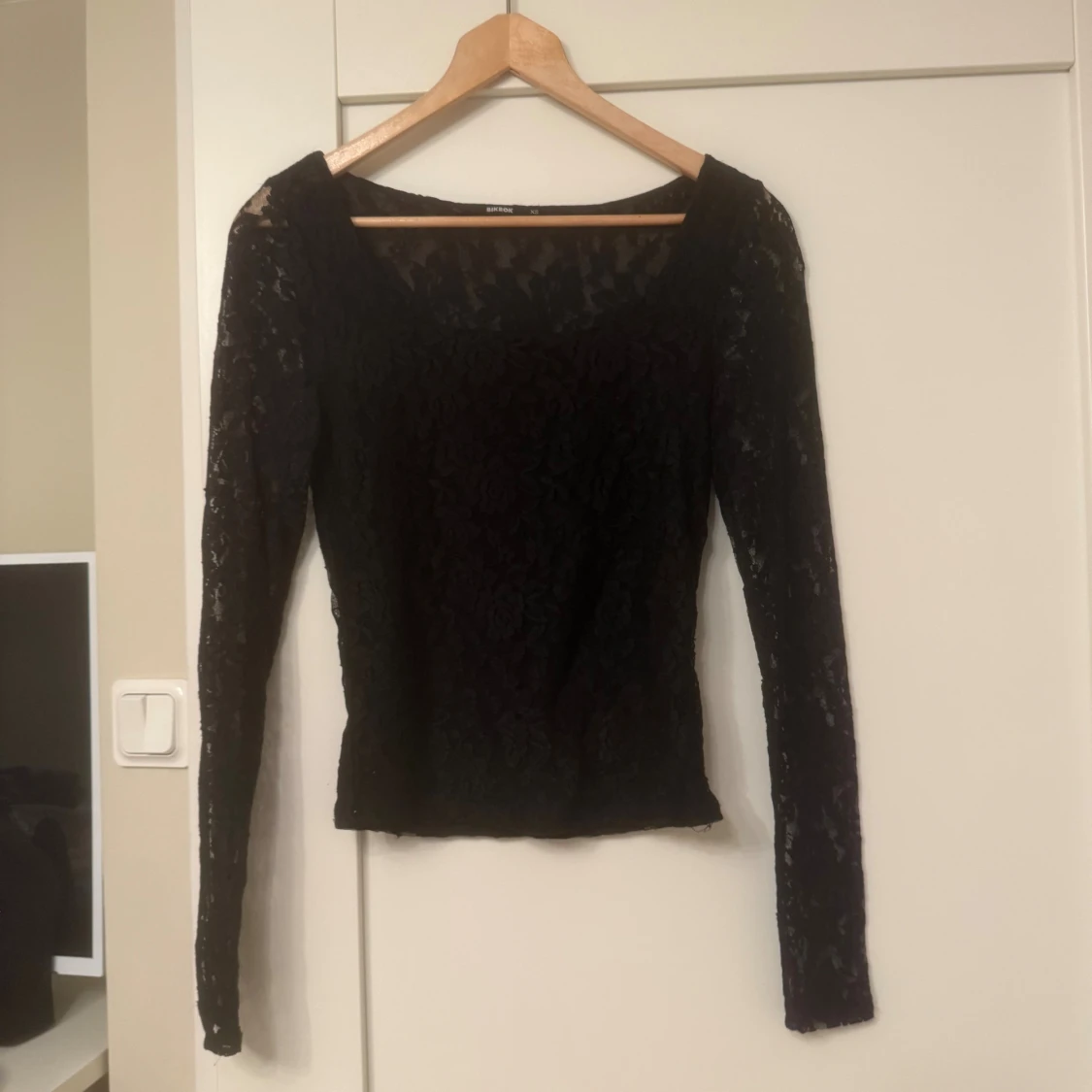 Svart spetsblus från Bik Bok XS - 2