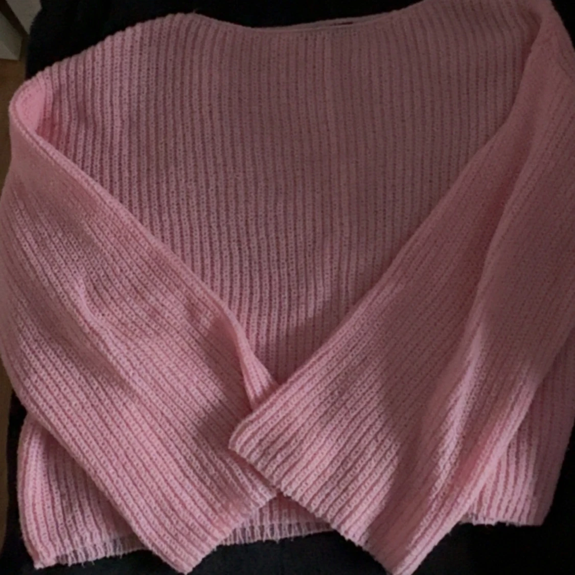 Rosa stickad tröja