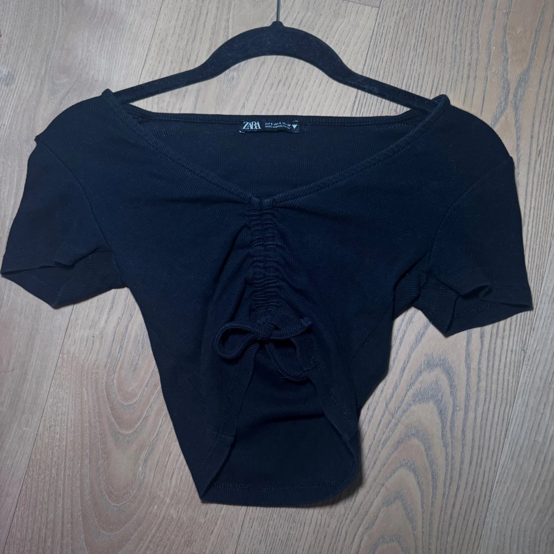 Svart topp från ZARA  - 1