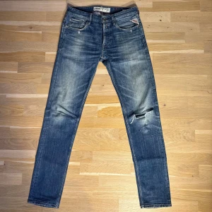 Replay Jeans - Replay Jeans| Storlek: 30/34| Skick: 9/10| Pris: 399kr| Priset går alltid att diskutera!|